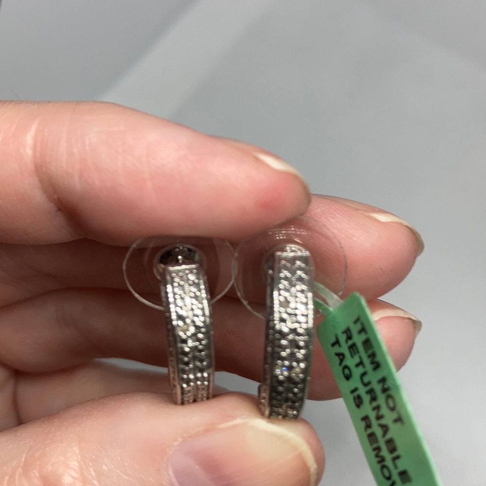 NWT Karis Collection Diamond Earrings J-41